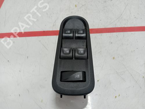 Used Left front window switch DACIA DUSTER (HS_) [2010-2018]  29828179