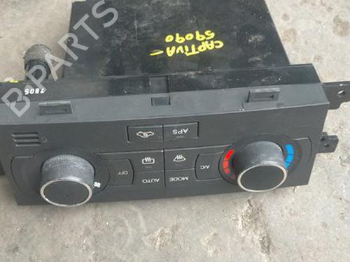 Used Climate control CHEVROLET CAPTIVA (C100, C140) 3.2 4WD (230 hp) 32672201