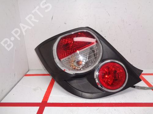 Used Left taillight CHEVROLET AVEO Hatchback (T300) 1.4 (101 hp) 15932027