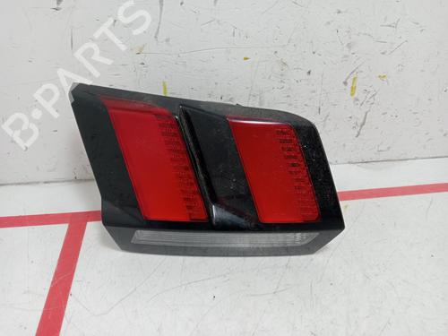 Used Left tailgate light Left tailgate light PEUGEOT 3008 II SUV (MC_, MR_, MJ_, M4_) 1.6 THP 165 (M45GYW, M45GZW, M45GYV) (165 hp) 32502216 32502216