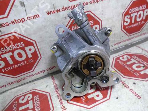 Used Vacuum pump RENAULT GRAND SCÉNIC II (JM0/1_) 2.0 dCi (JM1K) (150 hp) 7395361