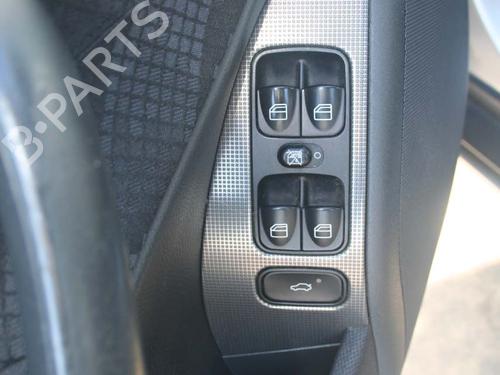 Left front fog light MERCEDES-BENZ C-CLASS (W203) C 200 Kompressor (203.042) | BP9445900C30 