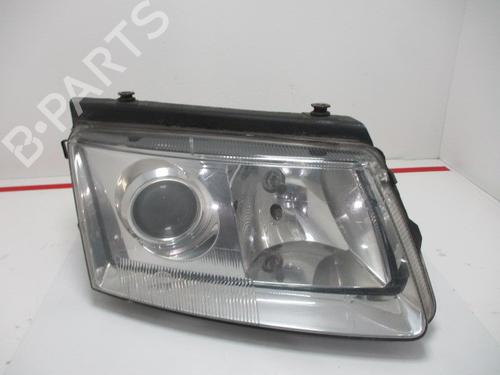 Used Right headlight VW PASSAT B5 (3B2) 2.3 VR5 (150 hp) 15926063