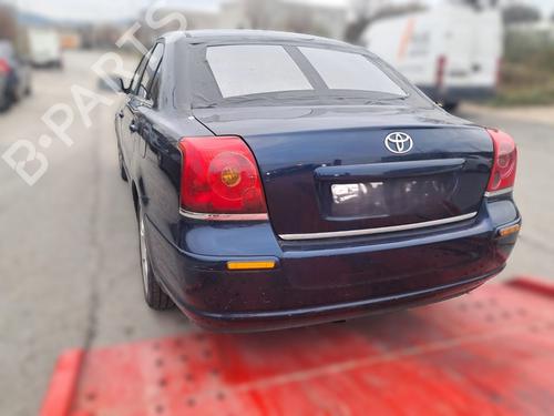 Brugte TOYOTA AVENSIS (_T25_) 2.0 VVT-i (AZT250_, AZT250R) 4737539