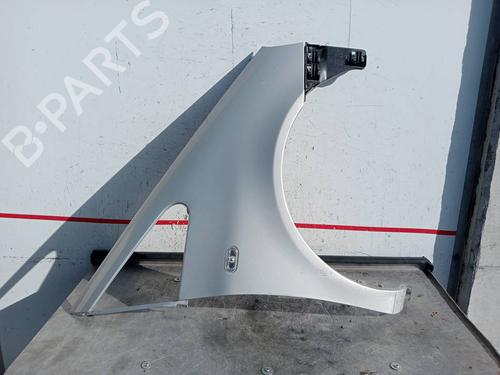 Used Right front fenders Right front fenders 38001081 38001081