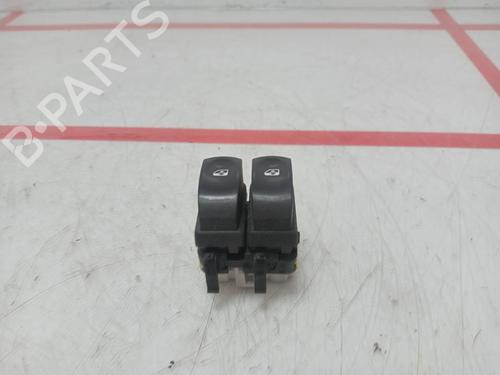 Used Left front window switch Left front window switch RENAULT CLIO III (BR0/1, CR0/1) [2005-2014] 39386476 39386476