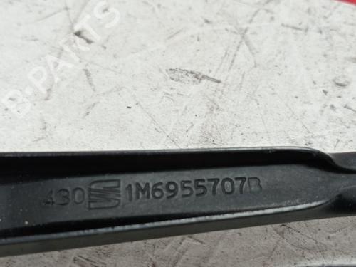Rear windshield wiper arm SEAT LEON (1M1)  | BP16944097C144 