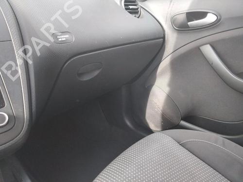 Left front steering knuckle SEAT ALTEA XL (5P5, 5P8)  | BP15933660M25 
