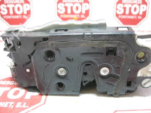 Rear left lock VW GOLF VI (5K1) 2.0 TDI | BP15950045C100 