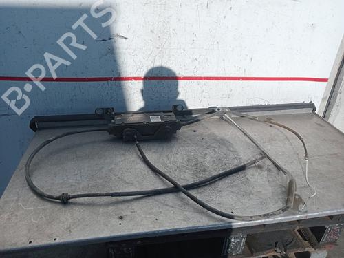 Used Electric handbrake RENAULT ESPACE IV (JK0/1_) 2.0 dCi (JK02, JK03) (131 hp) 31586964