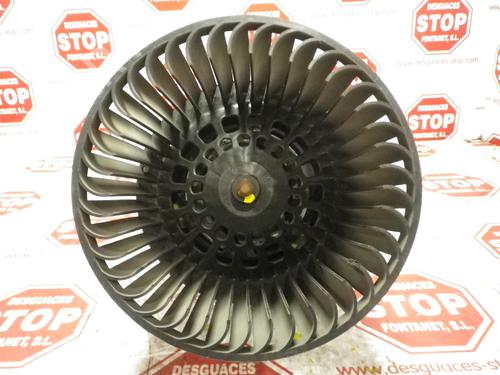 Heater blower motor PEUGEOT 208 I (CA_, CC_) 1.2 PureTech 82 | BP7664227M62 