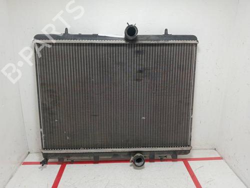 Used Water radiator Water radiator 37488271 37488271