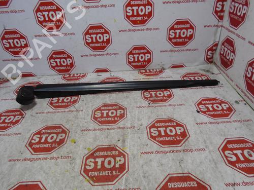 Used Front windshield wiper arm SEAT LEON (1P1) [2005-2013]  7326195