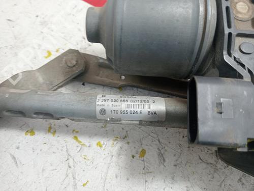 Front wiper motor VW TOURAN (1T1, 1T2) 2.0 TDI 16V | BP21588607M29 