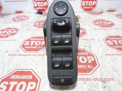 Used Left front window switch Left front window switch CITROËN C5 I (DC_) 2.0 16V (DCRFNC, DCRFNF) (136 hp) 33676889 33676889