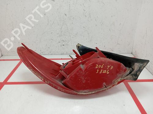 Right taillight PEUGEOT 206 Hatchback (2A/C) 1.9 D | BP24547723C35 