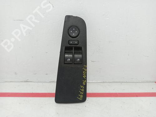 Used Left front window switch Left front window switch FIAT GRANDE PUNTO (199_) 1.4 16V (199BXG1B, 199AXG1B) (95 hp) 35978760 35978760