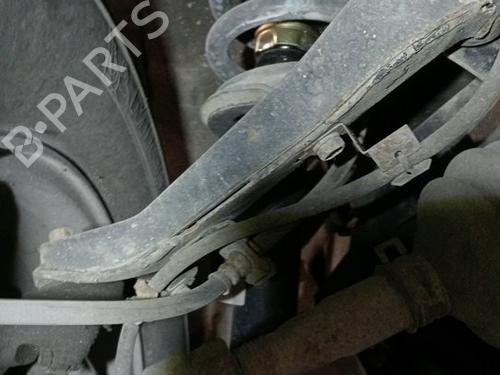 Bras de suspension avant droit MITSUBISHI PAJERO III (V7_W, V6_W) [1999-2007]  32219669