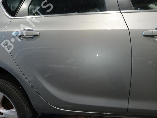 Puerta trasera derecha OPEL ASTRA J (P10) 1.6 Turbo (68) (180 hp) 32146870