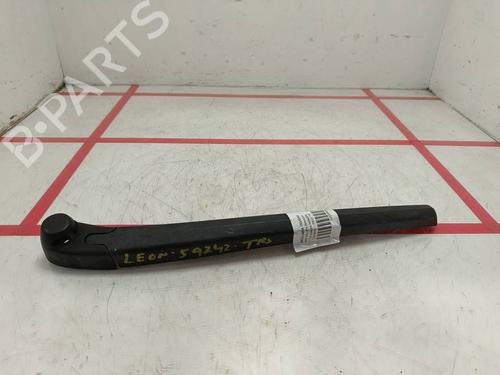 rear-windshield-wiper-arm-seat-leon-1p1-2005-2006-2007-2008-2009-2010-2011-2012-2013-31012971 main image
