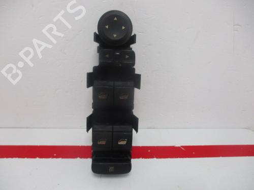 Used Left front window switch Left front window switch PEUGEOT 407 SW (6E_, 6D_) 2.0 (136 hp) 33547781 33547781