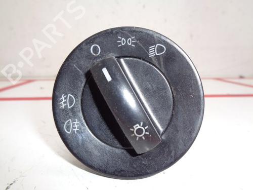 Used Headlight switch VW POLO (9N_, 9A_) 1.4 16V (80 hp) 15936791