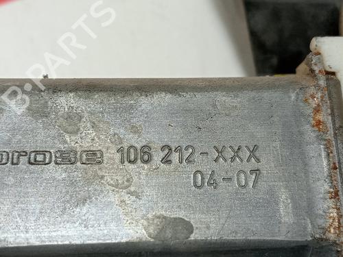 Rudehejsemekanisme Højre foran RENAULT CLIO II (BB_, CB_) 1.2 (BB0A, BB0F, BB10, BB1K, BB28, BB2D, BB2H, CB0A,... (58 hp) 29211782