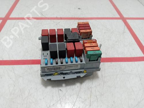 Used Fuse box Fuse box 39616257 39616257