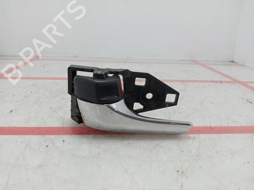 Used Front left interior door handle Front left interior door handle TOYOTA RAV 4 IV (_A4_) 2.5 Hybrid (AVA42_) (197 hp) 34040224 34040224