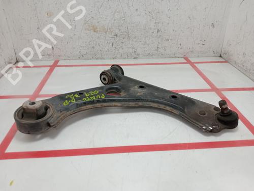 Używane Wahacz przedni prawy FIAT GRANDE PUNTO (199_) 1.2 (65 hp) 29211813