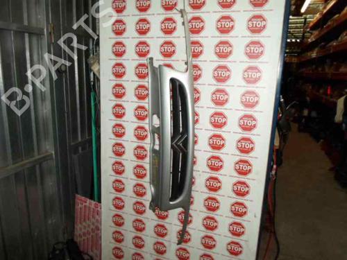 Used Grille CITROËN SAXO (S0, S1) 1.5 D (57 hp) 7352819