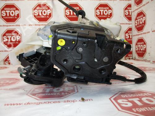 Rear left lock VW PASSAT B6 (3C2) 2.0 TDI | BP29608771C100 