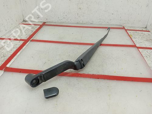 Used Front windshield wiper arm NISSAN QASHQAI II (J11, J11_) [2013-2025]  21517087