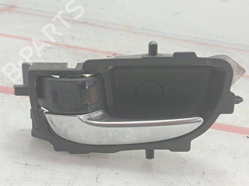 Used Front left interior door handle Front left interior door handle 32866357 32866357