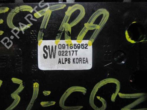 Left front window switch OPEL VECTRA C (Z02) 1.8 16V | BP7393245I27 