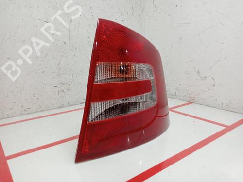 Right taillight SKODA OCTAVIA II (1Z3) 2.0 TDI | BP23574881C35 