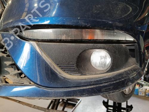 left-front-fog-light-renault-megane-iv-hatchback-b9amn_-2015-40091838 main image