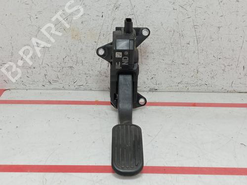 pedal-toyota-c-hr-_x1_-2016-32109865 main image