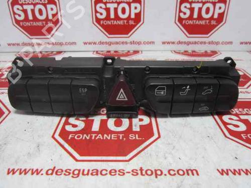 Used Warning switch MERCEDES-BENZ C-CLASS (W203) [2000-2007]  7382782