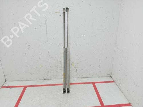 tailgate-lift-support-vw-golf-iv-1j1-1997-1998-1999-2000-2001-2002-2003-2004-2005-2006-2007-2008-29044576 main image