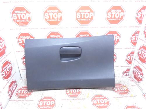 Used Glove box CITROËN C1 (PM_, PN_) 1.0 (68 hp) 8403009