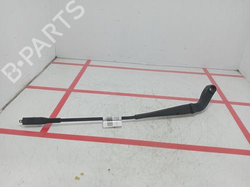 Used Front windshield wiper arm Front windshield wiper arm 34216288 34216288