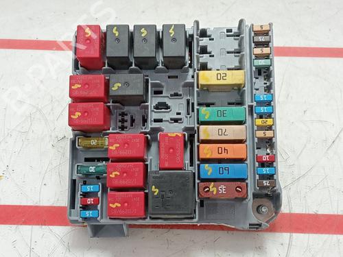 Used Fuse box FIAT 500 (312_) 0.9 (312AXG1A, 312.AXG11) (86 hp) 32083585