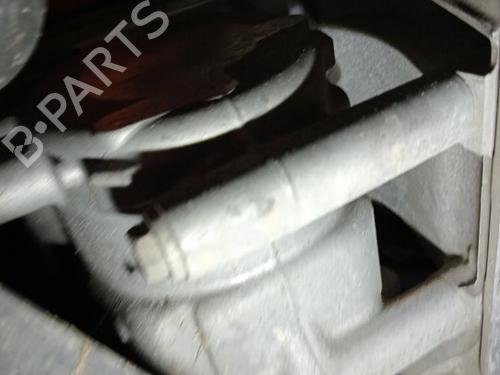 Used AC compressor AC compressor TOYOTA YARIS (_P13_) 1.5 Hybrid (NHP130_, NHP130) (101 hp) 32866350 32866350