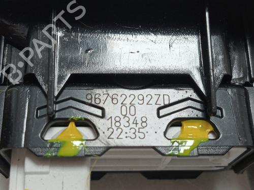 Right rear window switch CITROËN C3 III (SX) | BP33269546I28 - Image 4