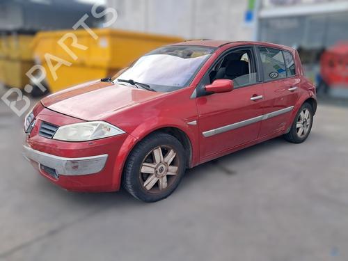 ac-compressor-renault-megane-ii-bm01_-cm01_-2001-2002-2003-2004-2005-2006-2007-2008-2009-2010-2011-2012-32196334 main image