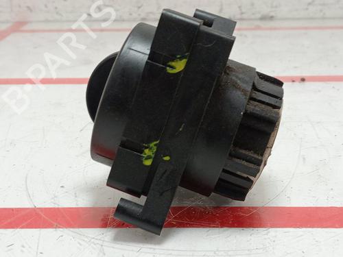 Headlight switch VW CRAFTER 30-50 Van (2E_) 2.5 TDI | BP32748531I24 - Image 2