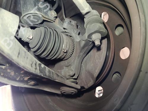 right-front-steering-knuckle-suzuki-swift-iii-mz-ez-2005-37664438 main image