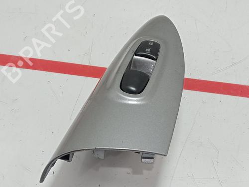 Used Right front window switch NISSAN JUKE (F15) [2010-2019]  30389938