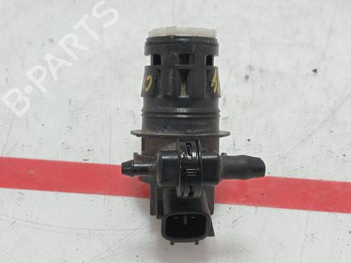 washer-pump-mazda-cx-5-ke-gh-2011-2012-2013-2014-2015-2016-2017-29176580 main image